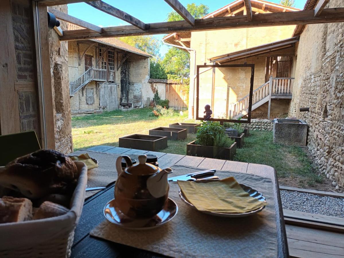 Aparthotel La Ferme De Berlioz à La Cote-Saint-Andre Extérieur photo